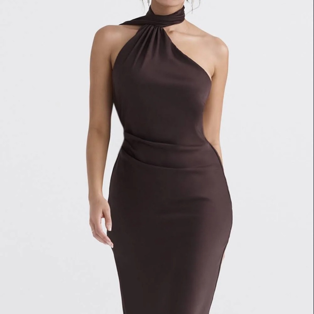 Elegant One-Shoulder Brown Dress